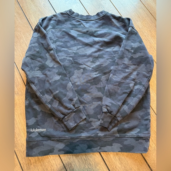 Lululemon Perfectly Oversized Crew Pullover - Picture 2 of 4